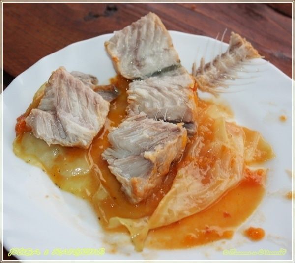 Рыба в капусте