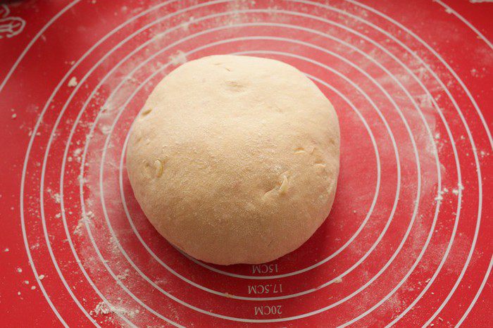 Хлеб с вялеными помидорами