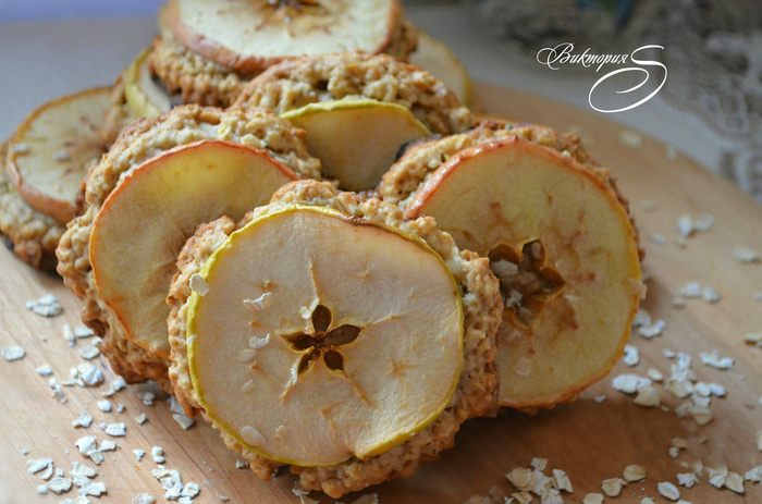 Овсяное печенье с яблоками