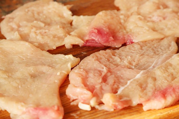 Куриная грудка с брынзой под белковой шапочкой