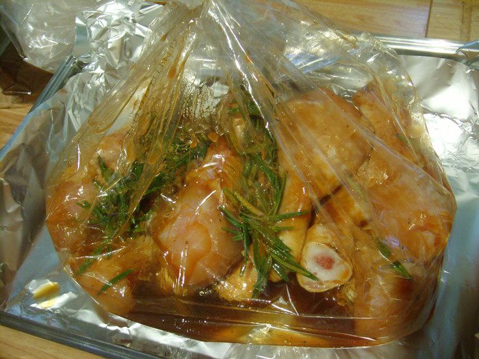 Куриные голени с розмарином