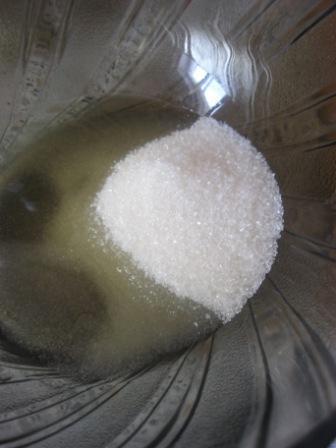 Пряный сливовый пирог на пиве