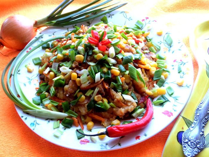 Постный салат из чечевицы