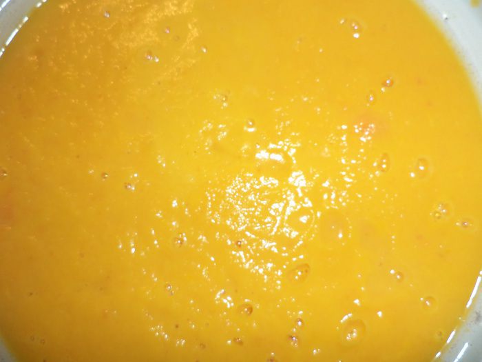 Тыквенный суп-пюре с чесночными сухариками