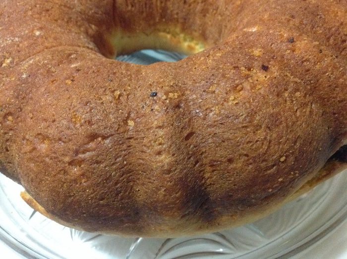 Сдобный кекс с маком и вяленой клюквой