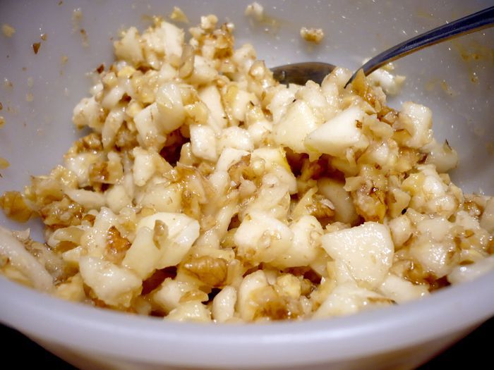 Постные пирожки на кокосовом тесте с грушево-ореховой начинкой