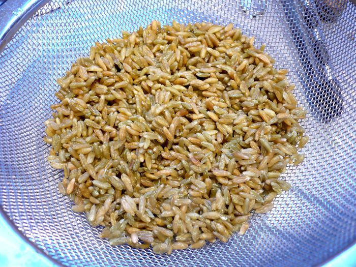 Суп из шпината и зеленой полбы со слоеными пирожками «Любовь - повсюду»