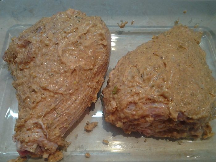 Голень индейки в ореховой панировке