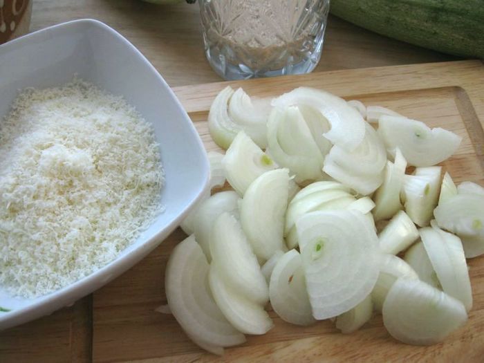 Кабачки, фаршированные грибами 