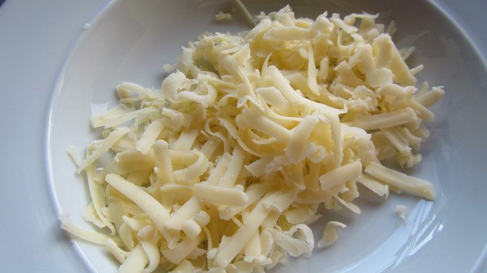 Цветная капуста, запеченная под сырно-горчичным соусом