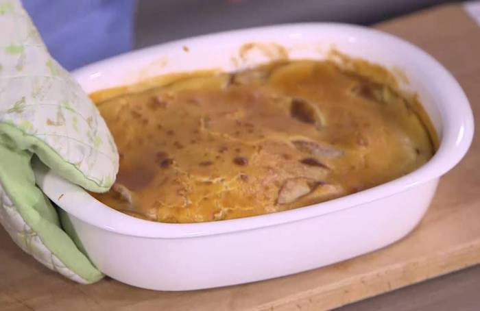 Клафути с яблоками и корицей