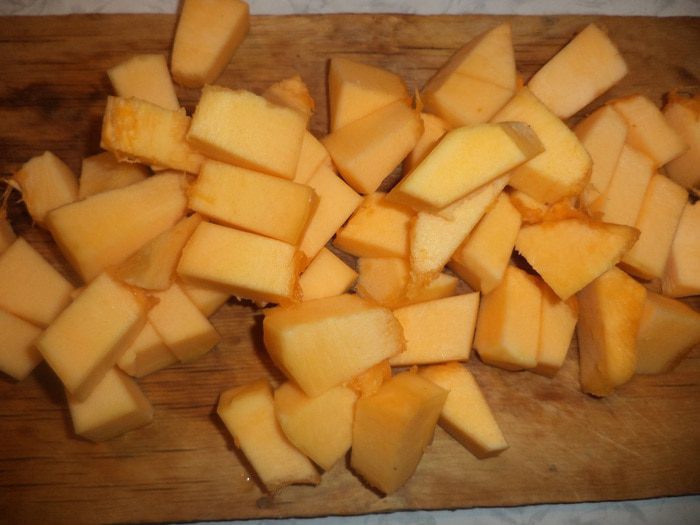 Тыквенный суп-пюре с чесночными сухариками