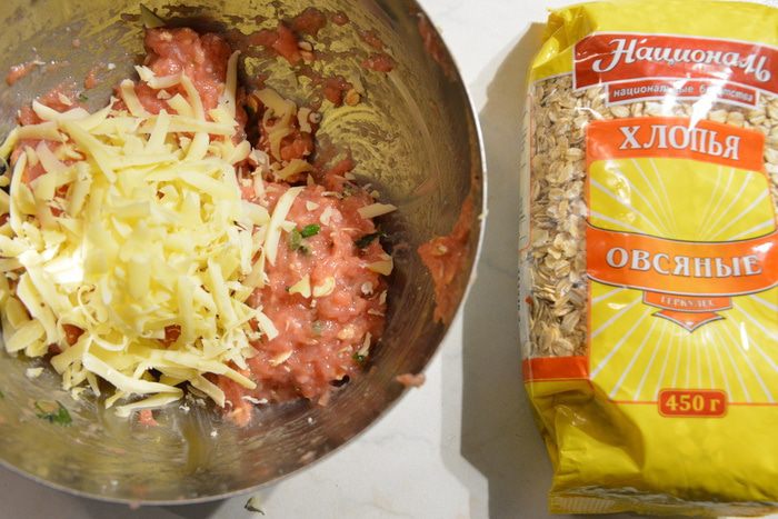 Куриные котлеты с овсянкой