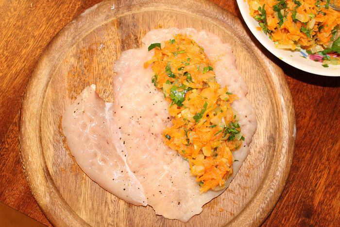 Сочные рулетики из куриных грудок