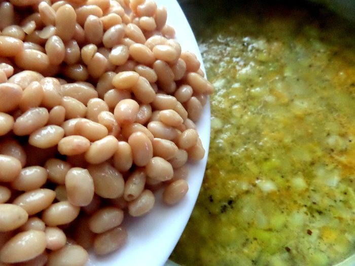 Суп с фрикадельками и фасолью