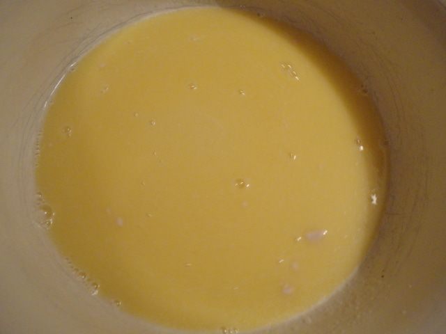 Булочки-ссобойки с вишней и апельсиновым сиропом