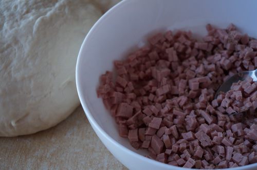 Вареники с колбасой