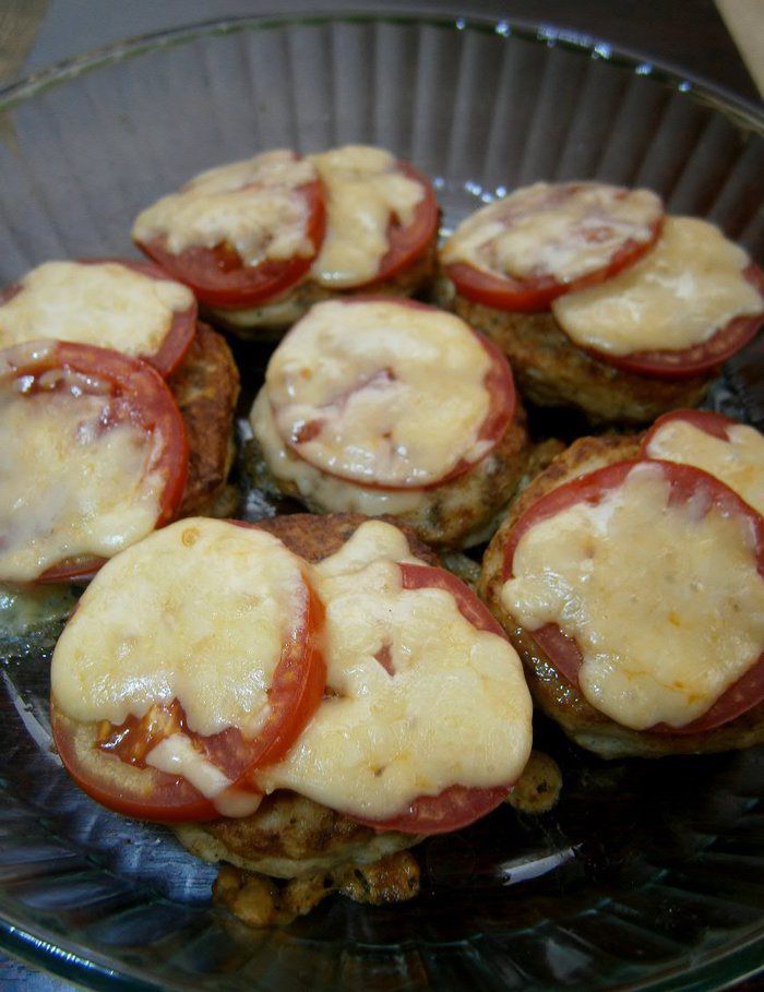 Куриные котлеты с кабачком и мятой