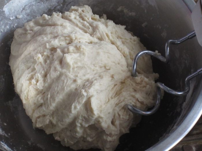 Медовый пирог с виноградом, шоколадом и маршмеллоу