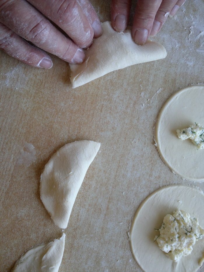 Сырные пирожочки (τυροπιτάκια)