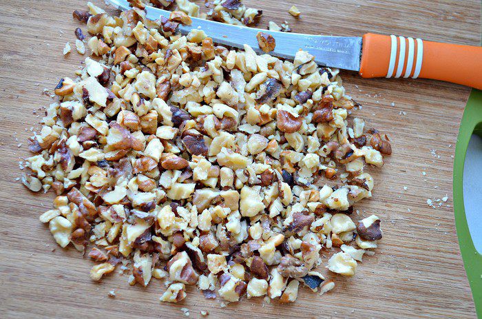 Сливовое варенье с бананом и грецкими орехами