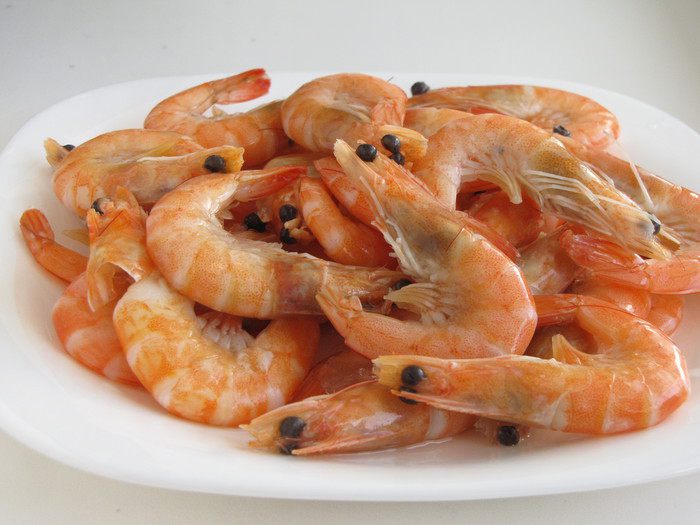 Томатно-сливочный дип с креветками