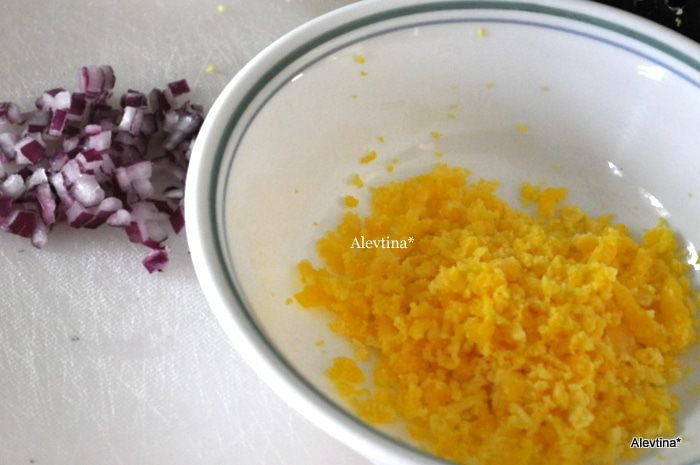  Салат с цыпленком и овощами