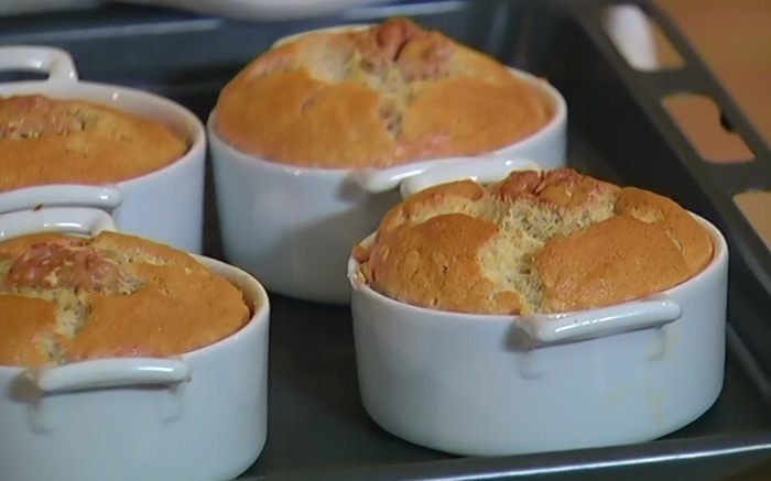 Пудинг на соевом молоке с орехами и корицей 