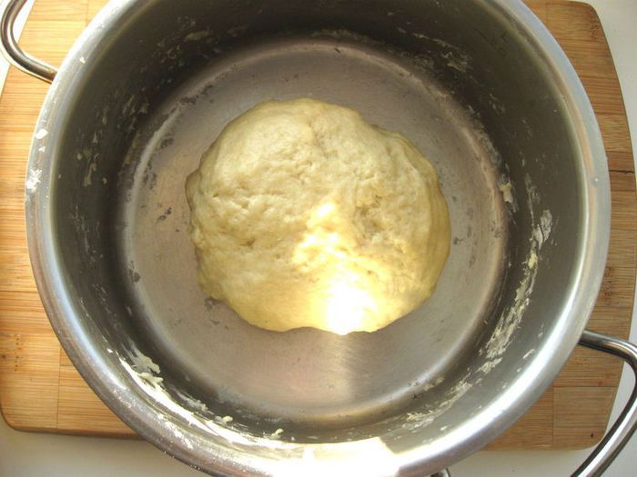 Пирог с яйцами и грибами