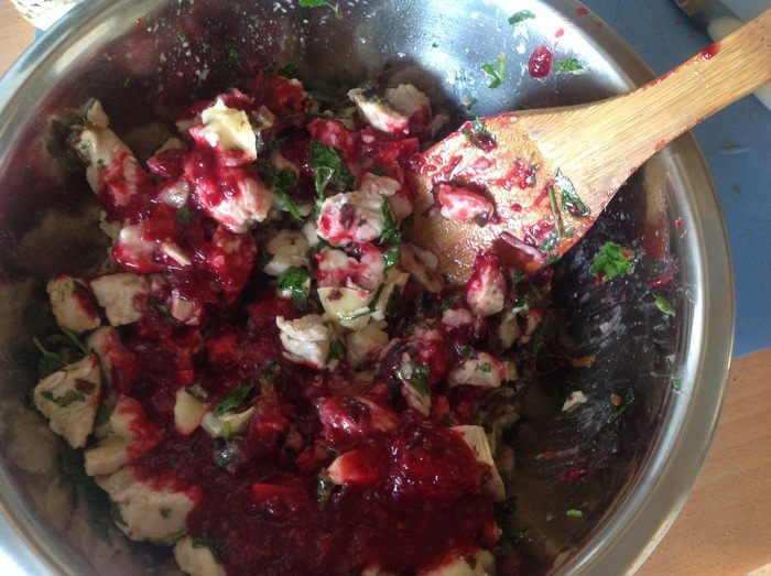 Мешочки с индейкой и сыром бри