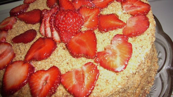Торт клубничный