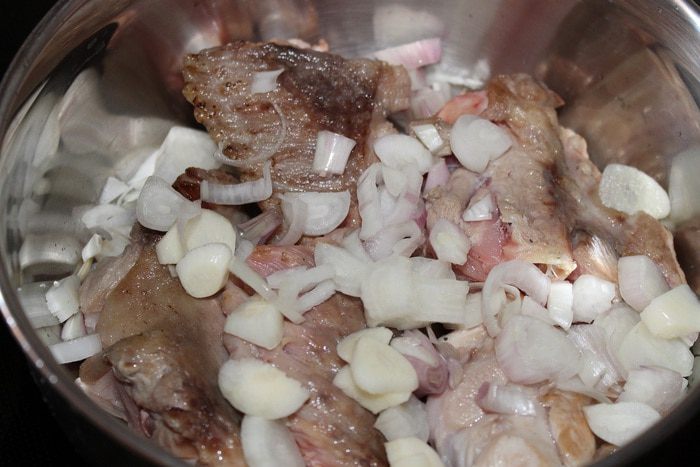 Тушеные крылья индейки