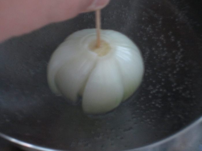 Киш с карамелизированным луком