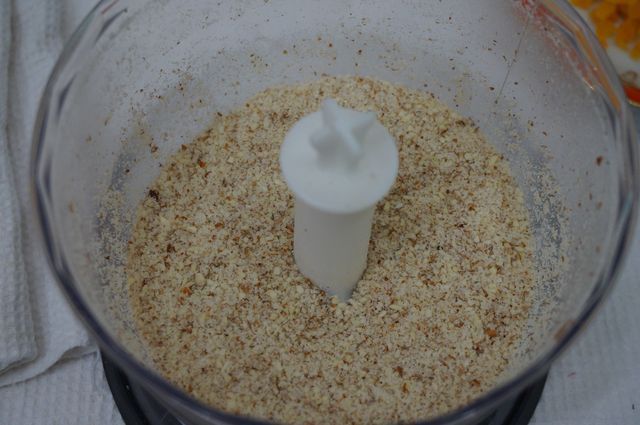 Миндальное печенье с курагой