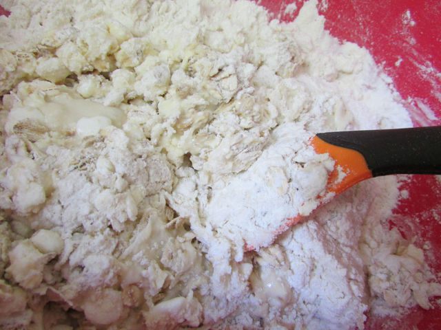 Хлеб с творогом и овсяными хлопьями