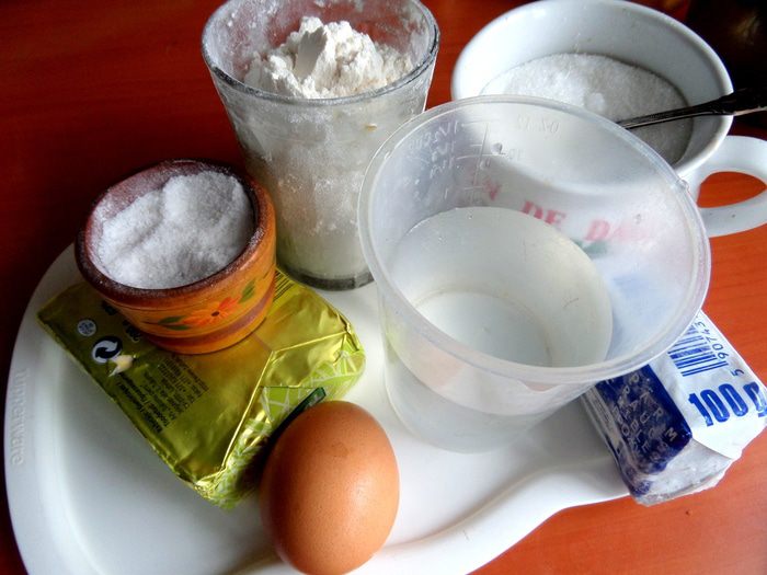 Мини-пирожки с капустой, сельдереем, шпинатом и сыром