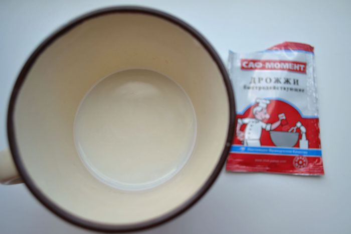 Галета с безе и ягодами