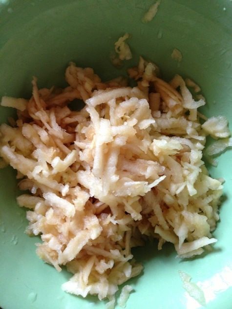 Творожно-яблочные кексы с сахарно-коричной начинкой