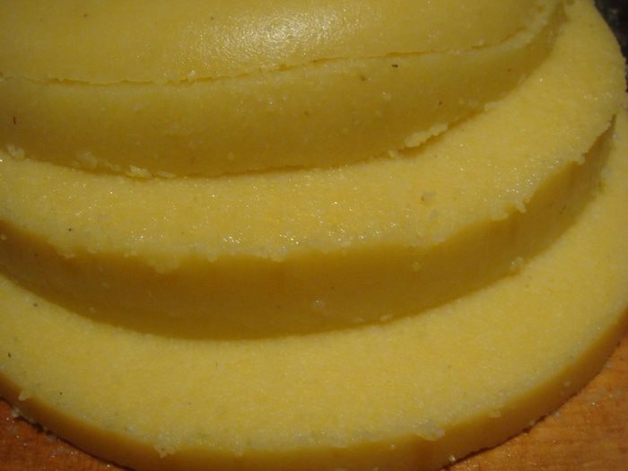 Полента с фаршем и сыром