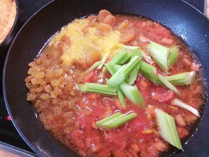 Курица с помидорами по-гречески