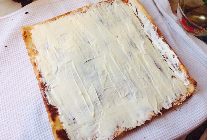 Бисквитный торт-рулет