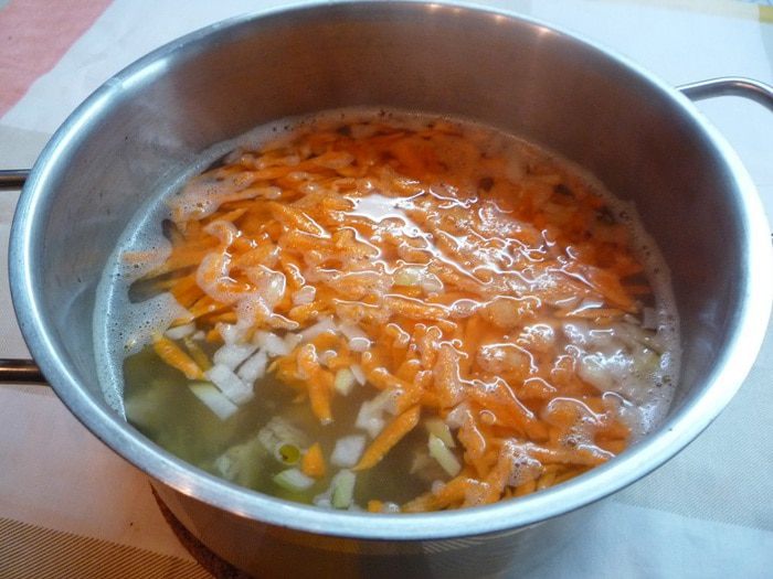 Куриный суп с сырными шариками