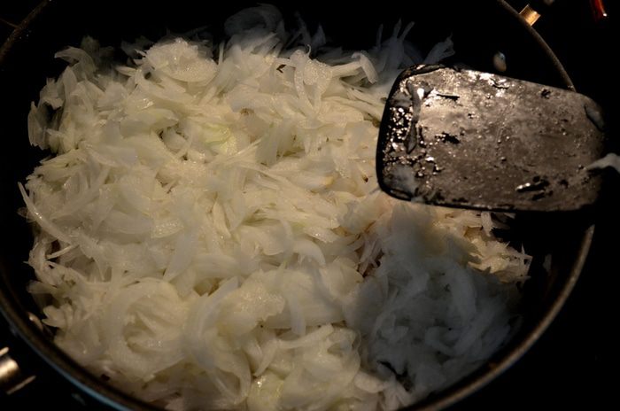  Луково-беконовый суп