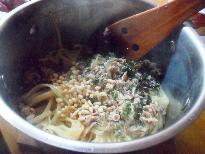 Спагетти с тунцом