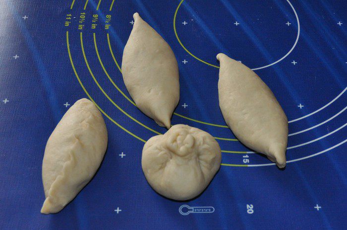 Пирог из пирожков «Дружная семейка»