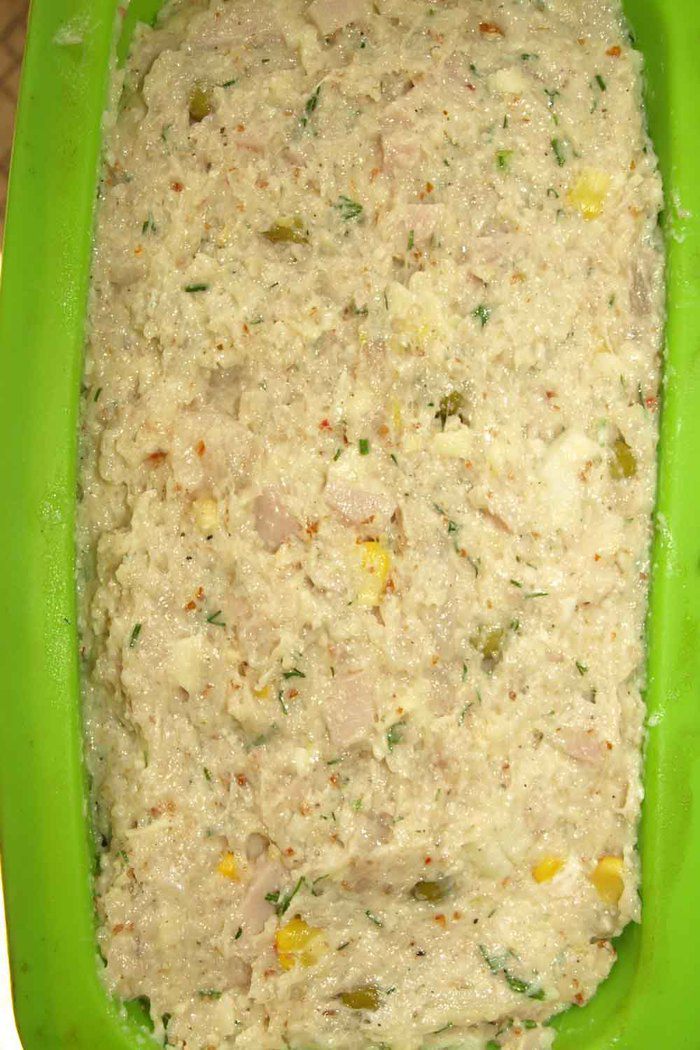 Миндально-куриный хлеб с овощами