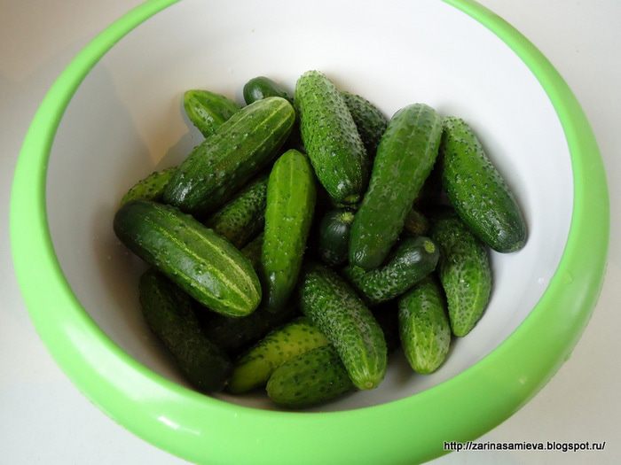 Огурцы, консервированные дольками