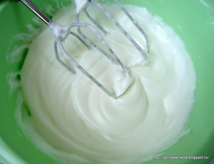 Рулет с яблочным повидлом