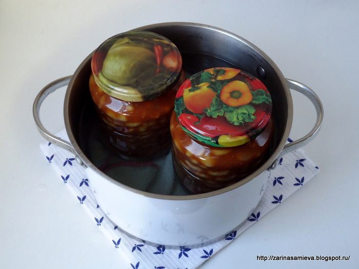 Фасоль в томатном соусе