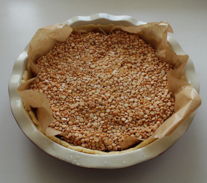 Киш с брокколи, ветчиной и помидорами